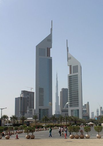 الحصول على إقامة في دبي